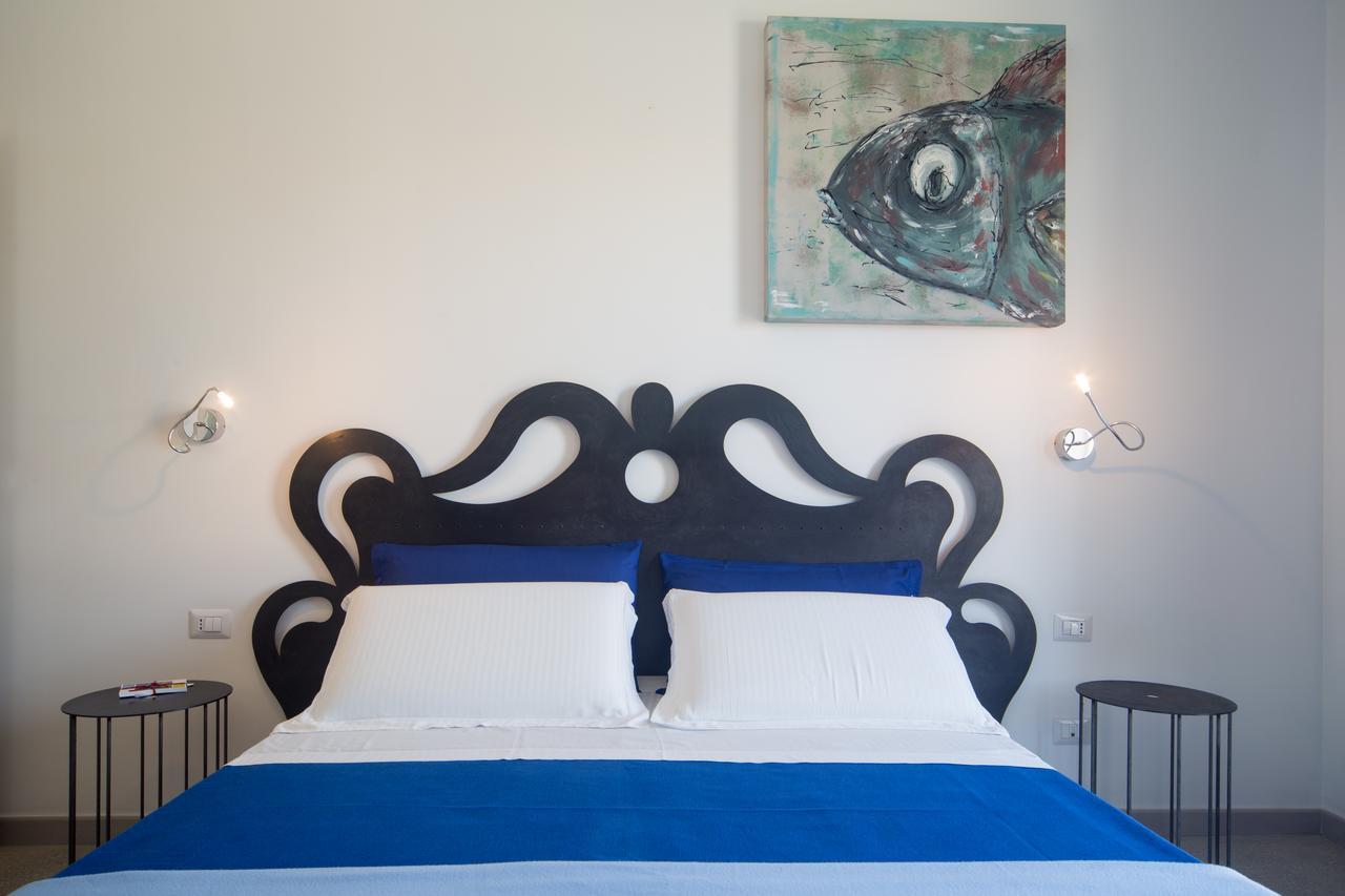 B&B Triangolo Racale Luaran gambar